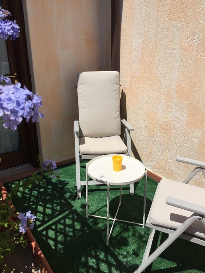 Esmeralda'S Rooms ポルト・サン・パーオロ エクステリア 写真